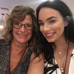 Meet your Posher, Brooke